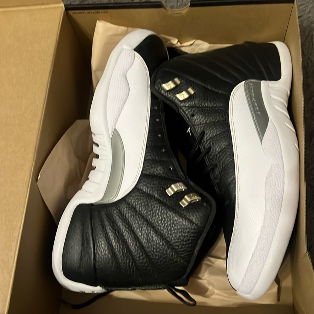 Authentic Air Jordan Retro 12